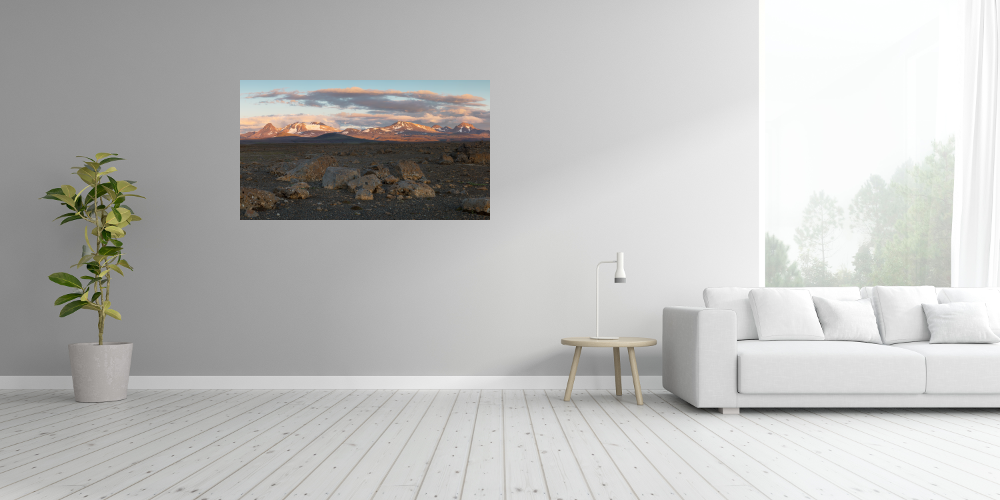 Poster: Panorama - Dunkle Steinlandschaft Bergkette im Abendlicht – Image 3