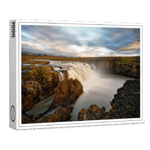 raxxa Premium-Puzzle: Wasserfall in wilder Landschaft