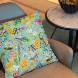 Kissen: Blumenmeer im Urwald- Vintage-Tropenmuster