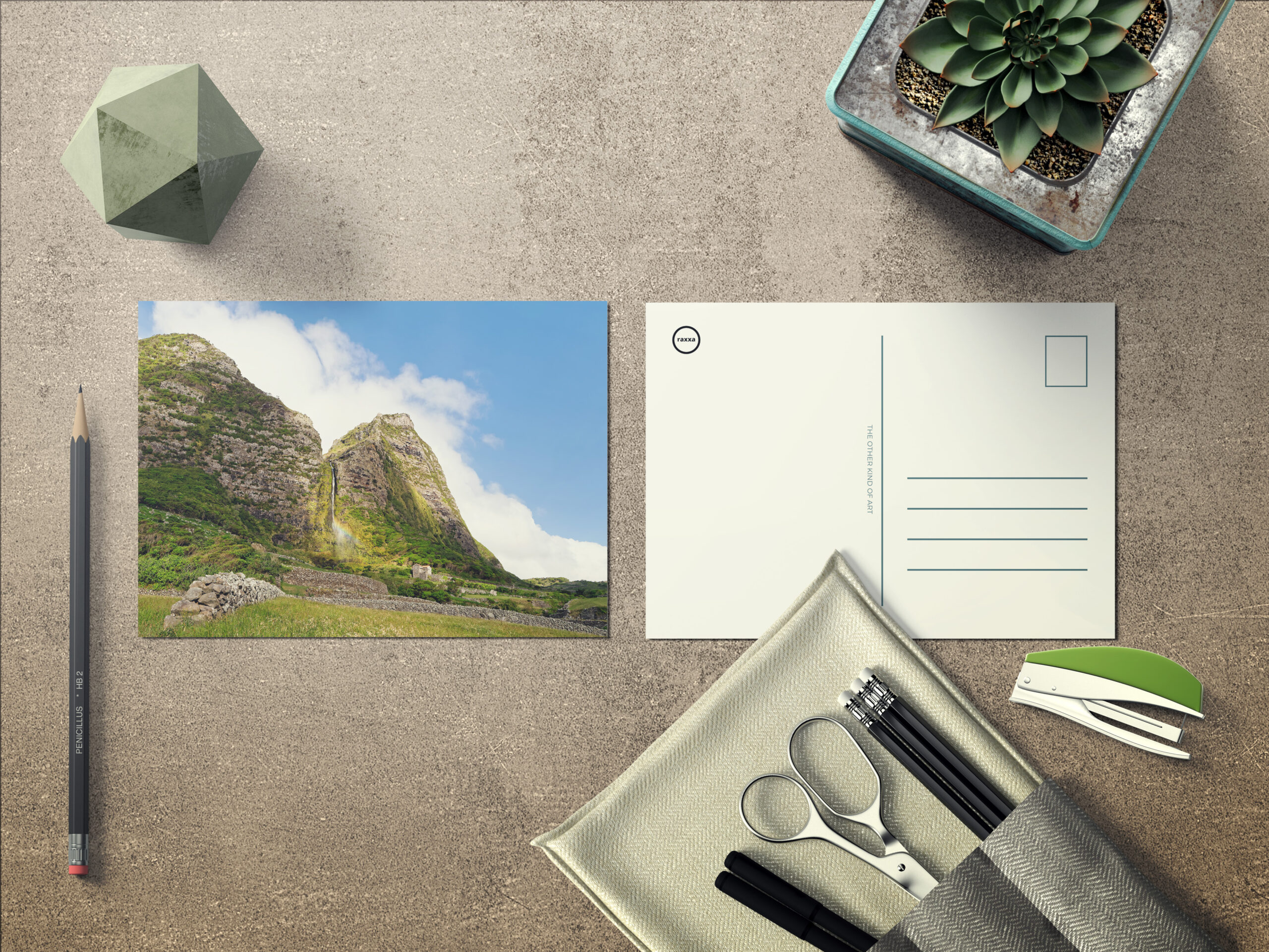 raxxa Postkarte: Azoren - Wasserfall auf der Insel Flores