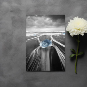 raxxa Postkarte: Ein Eisblock in der Brandung