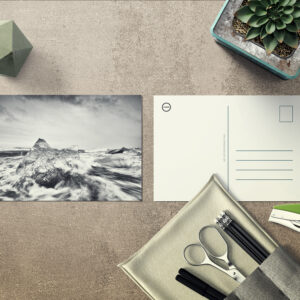 raxxa Postkarte: Eisblock in starker Brandung