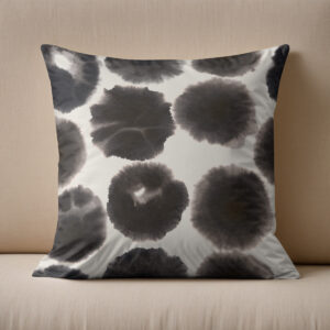 Kissen: Dynamics and Diffusion of Ink Painting black