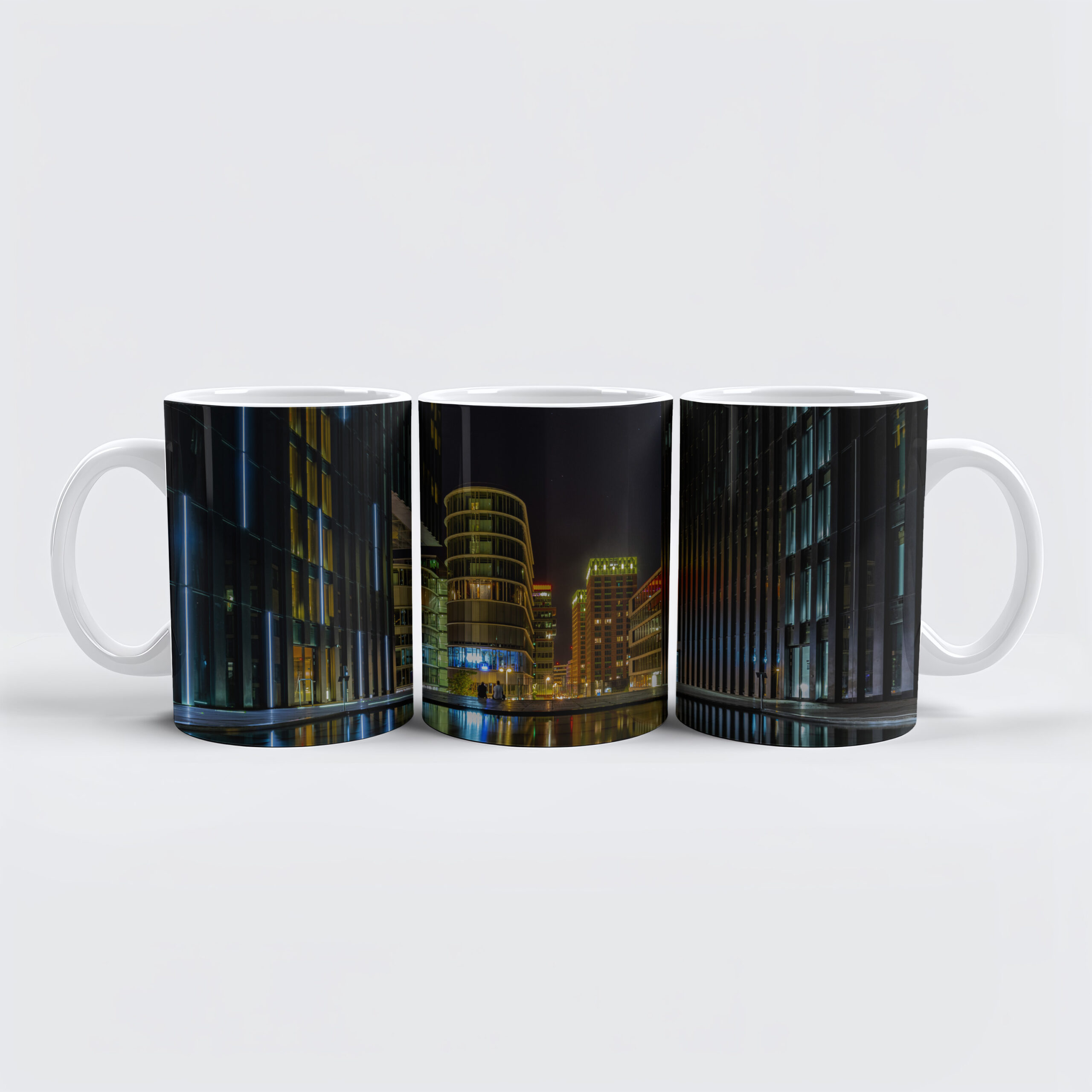 raxxa Premium-Tasse: Medienhafen Düsseldorf at night