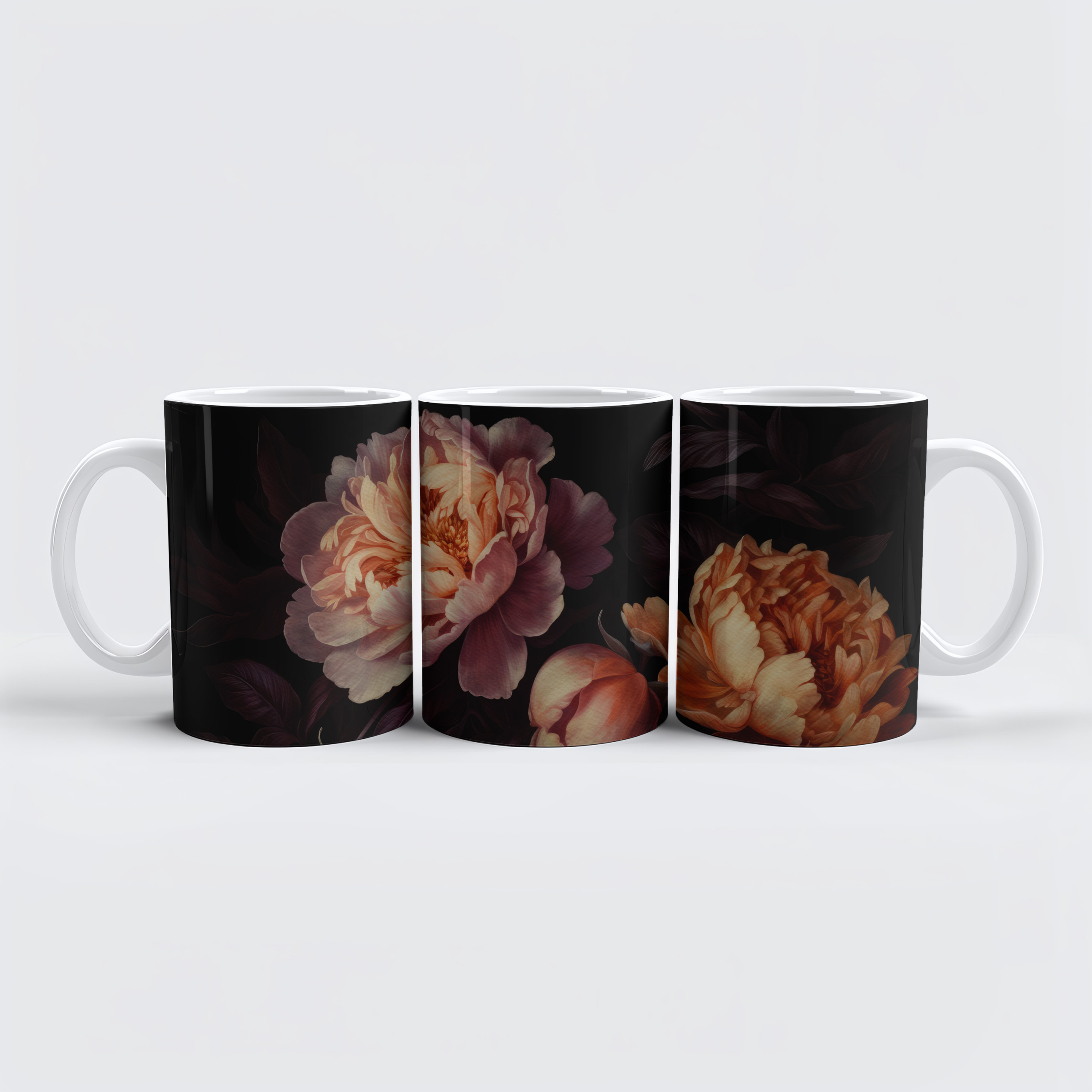 raxxa Premium-Tasse: Verwobene Leidenschaft- Barocke Pfingstrosen auf Schwarz