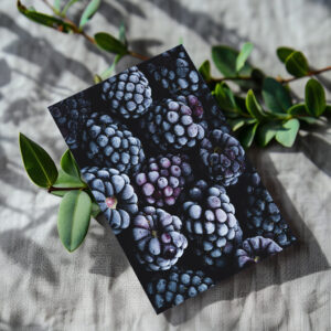 raxxa Postkarte: Frozen blackberries