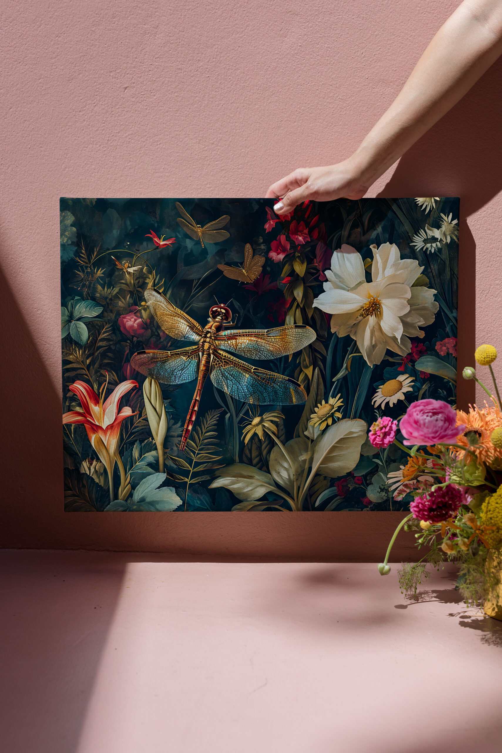 raxxa Canva: Dragonfly in a Garden with Daisies and Lilies Illustration - immagine 3