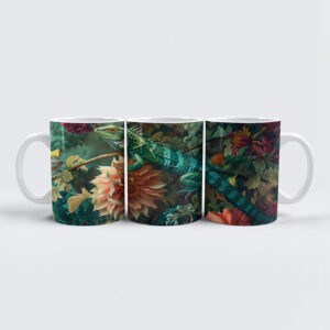 raxxa Premium-Tasse: Lizard Between Dahlia Blooms Garden Illustration
