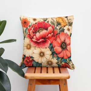 Kissen: Coral Poppies and Zinnias on Rustic Boards