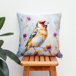 Kissen: Goldfinch in Flight, Impressionist Style