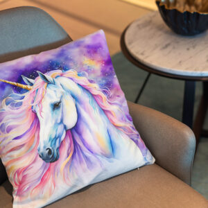 Kissen: Mystical Unicorn Walking Beneath A Shimmering Rainbow