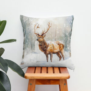 Kissen: Deer in winter forest with snow watercolor painting