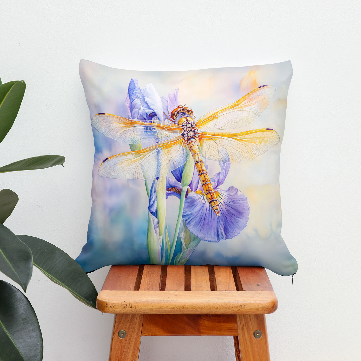 Kissen: Dragonfly resting on a lily watercolor painting
