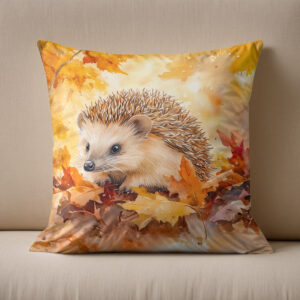 Kissen: Hedgehog in autumn leaves watercolor painting