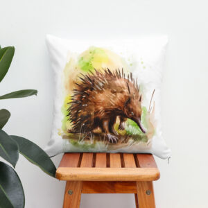 Kissen: Watercolor Echidna in Natural Setting