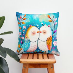 Kissen: Two Birds in Love on a Branch