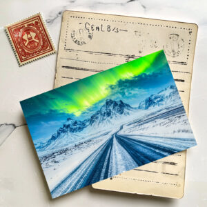 raxxa Postkarte: Road with Mountains and Northern Lights at Night