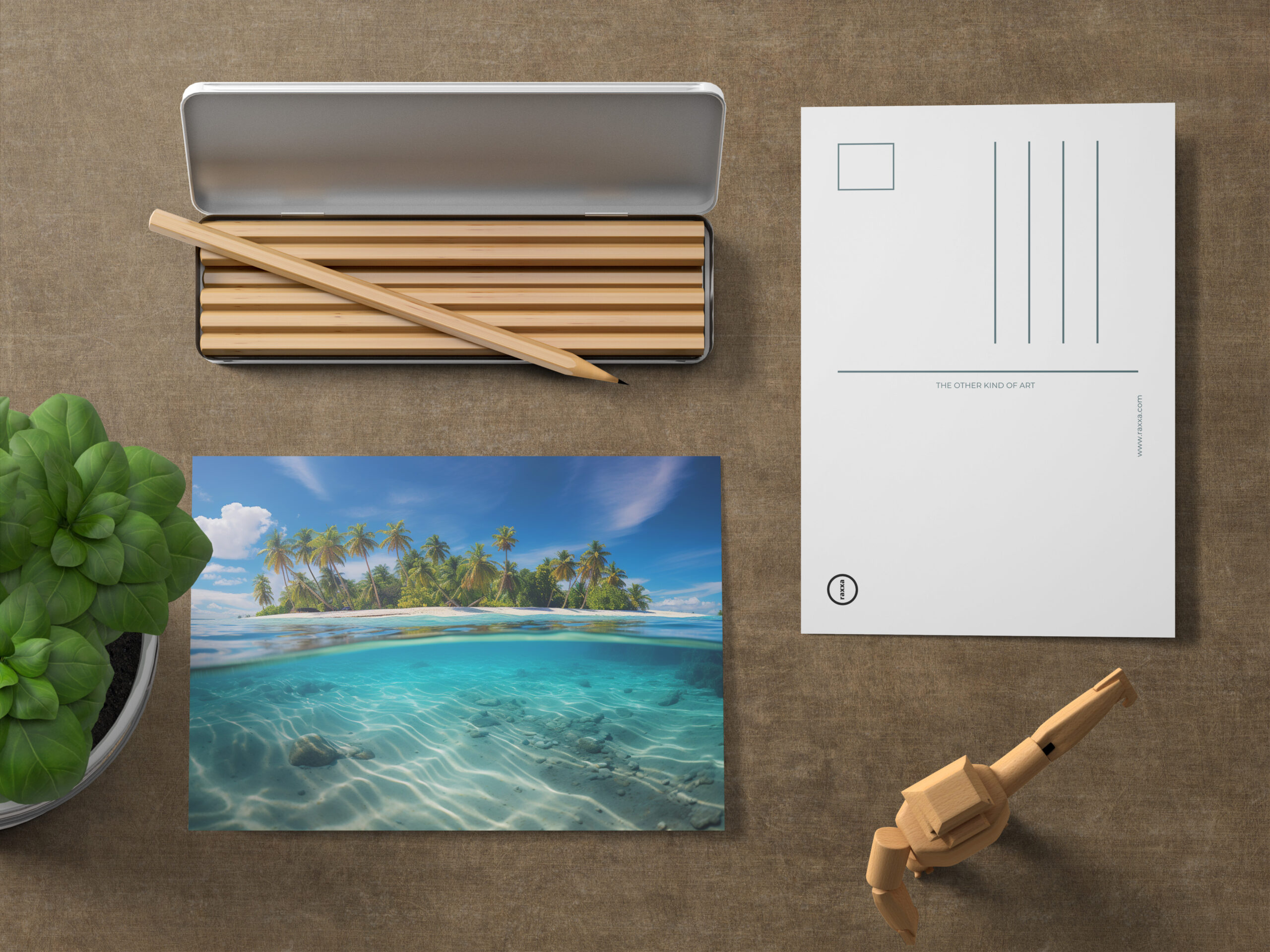 raxxa Postkarte: Palmeninsel und türkisblaues Meer