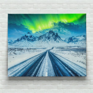 raxxa Canva: Road with Mountains and Northern Lights at Night