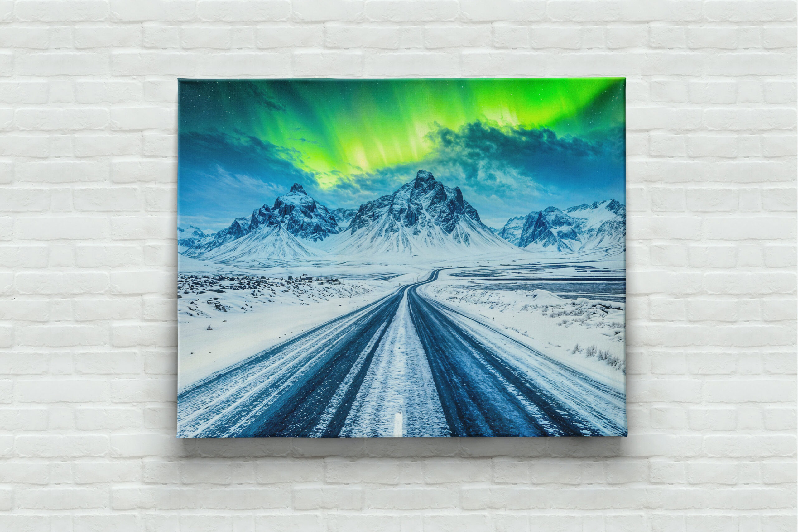 raxxa Canva: Road with Mountains and Northern Lights at Night