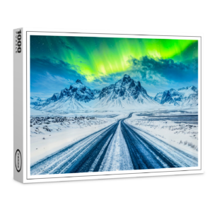 raxxa Premium-Puzzle: Road with Mountains and Northern Lights at Night