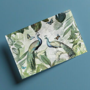 raxxa Postkarte: Exotische königliche Pfauen im tropischen Dschungel