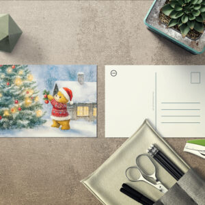 raxxa Postkarte: Teddy Bear Decorating a Christmas Tree