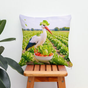Kissen: Stork Standing Awkwardly in Salad Patch