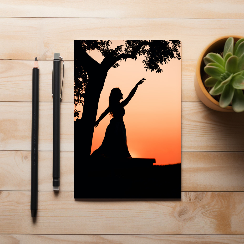 raxxa Postkarte: Mädchen bei Sonnenuntergang