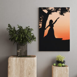 raxxa Canva: Mädchen bei Sonnenuntergang