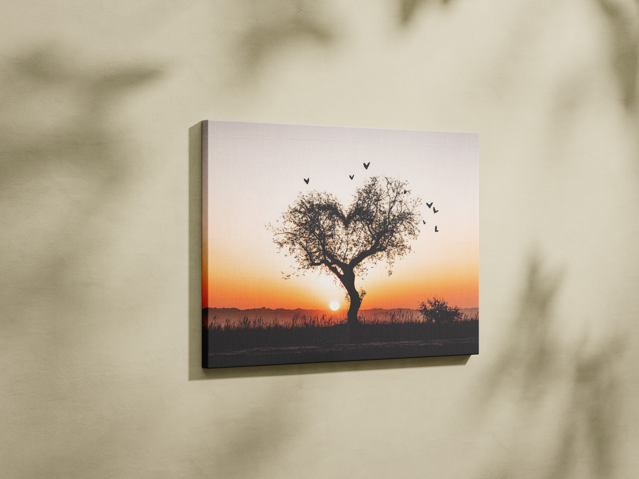 raxxa Canva: Herzbaum im Sonnenuntergang