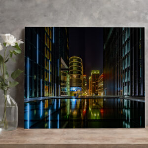 raxxa Canva: Medienhafen Düsseldorf at night