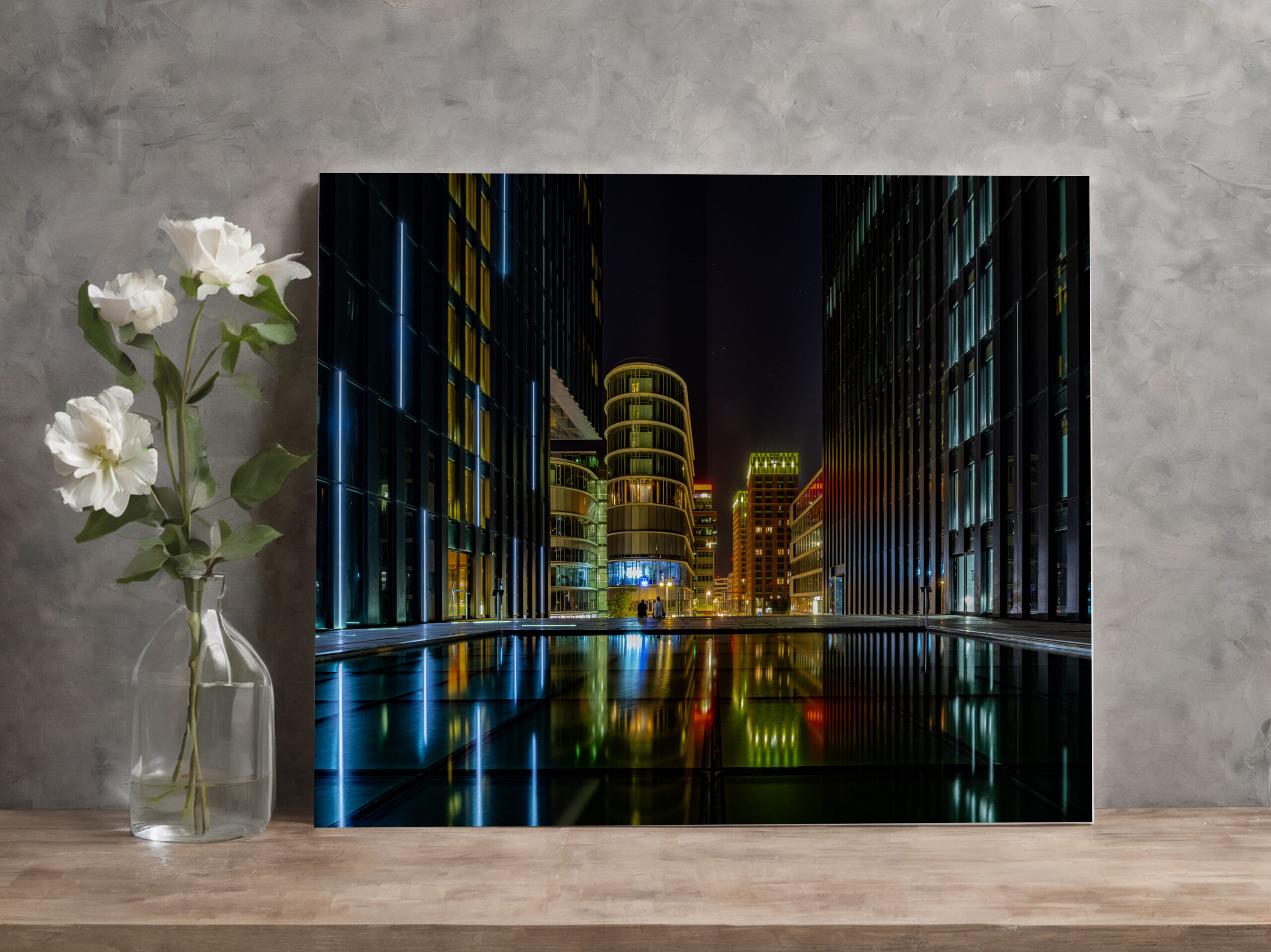 raxxa Canva: Medienhafen Düsseldorf at night