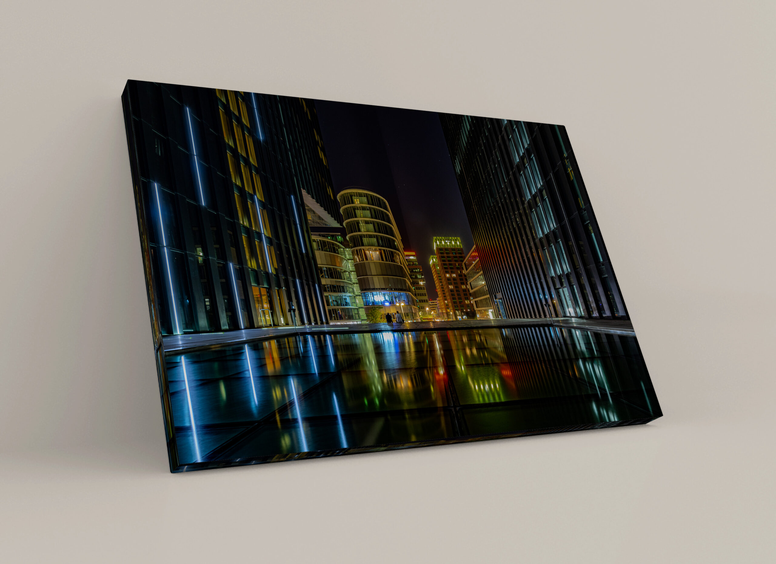 raxxa Canva: Medienhafen Düsseldorf at night - immagine 3