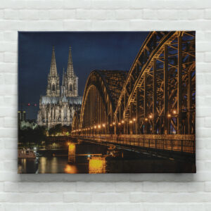 raxxa Canva: Kölner Dom bei Nacht