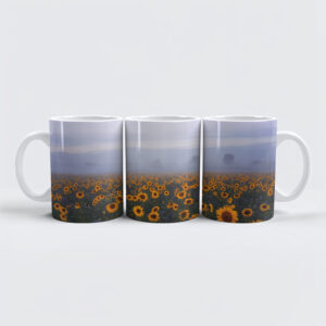raxxa Premium-Tasse: Sonnenblumen im Nebel