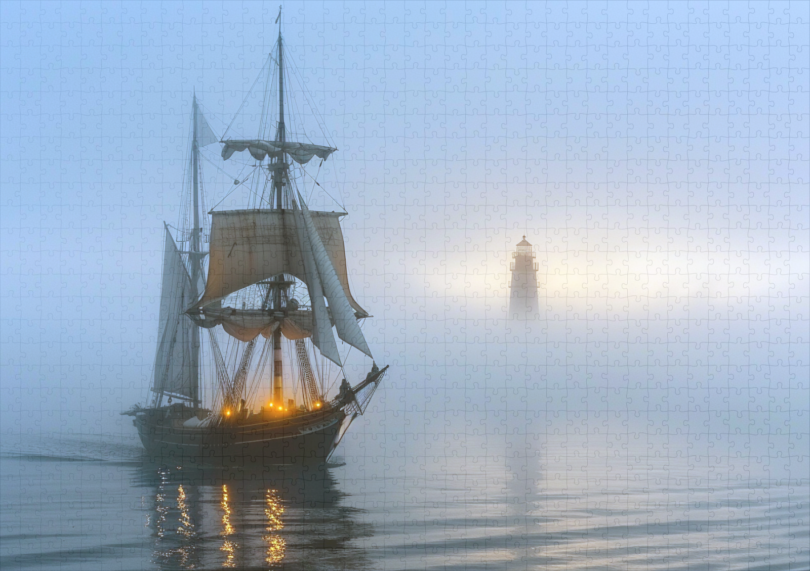 raxxa Premium-Puzzle: Segelschiff und Leuchtturm im Nebel – Image 2