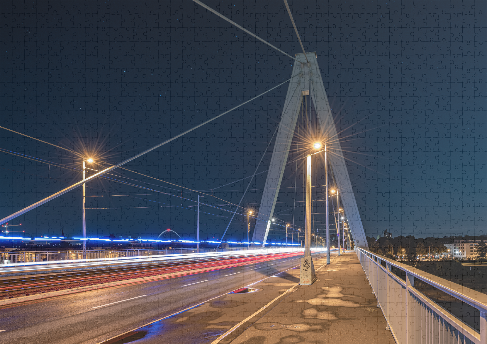 raxxa Premium-Puzzle: Severinsbrücke Köln bei Nacht – Bild 2