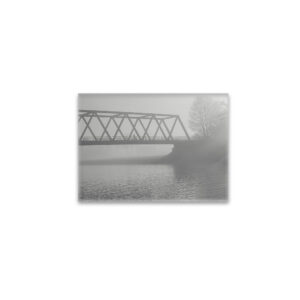 raxxa Glas-Magnet: Eine Brücke im Nebel