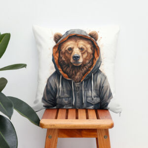 Kissen: Watercolor Grizzly Bear in Hoodie