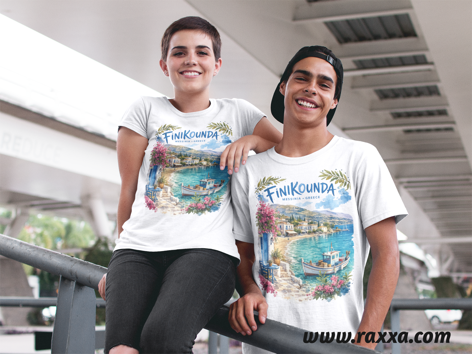 T-Shirt: FINIKOUNDA